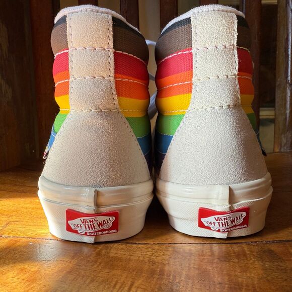 Vans White Rainbow Pride Sk8-Hi Top Skate Shoes Mens Size 6 Womens 7.5 - Picture 3 of 10